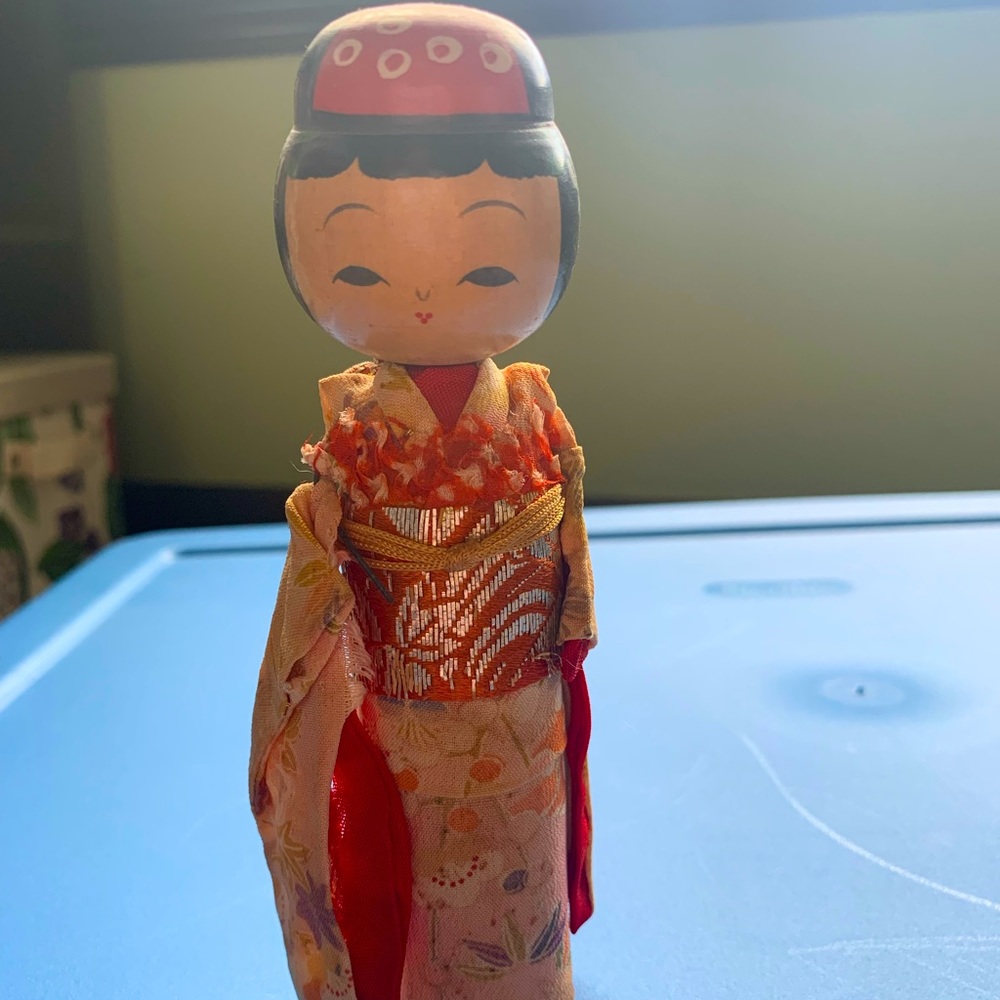 Vintage Japanese nodder doll
